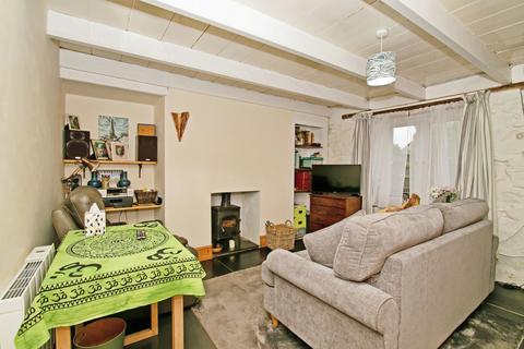 3 Chapel Terrace, Illogan Highway, Redruth, TR15 3LJ