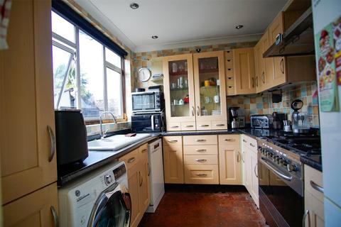 41 Carlton Road, Erith, DA8 1DR