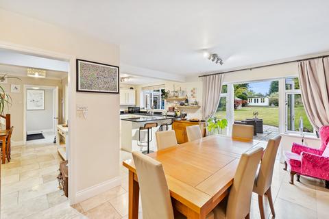 68a Farleigh Road, Warlingham, CR6 9ED