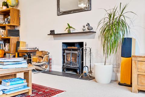 68a Farleigh Road, Warlingham, CR6 9ED