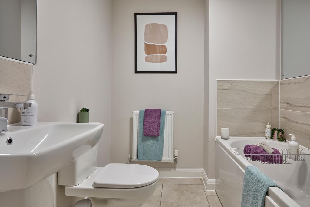 Family bathroom in the Haversham 4 bedroom home