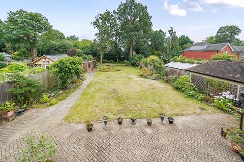 4 bedroom detached house for sale, Church Road West,  Farnborough , GU14