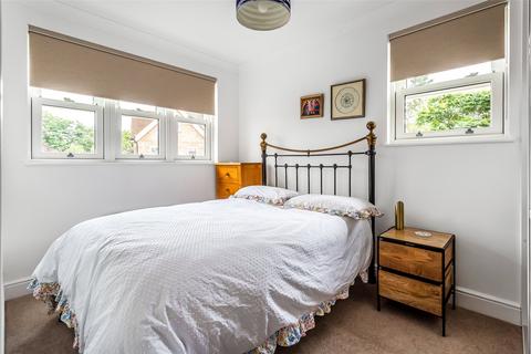 1 Brunswick Walk, Dorking, RH4 2FQ