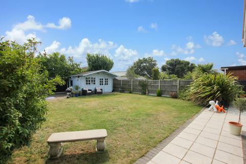 4 bedroom detached house for sale, Hardy Road, New Romney TN28