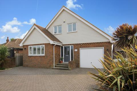 4 bedroom detached house for sale, Hardy Road, New Romney TN28