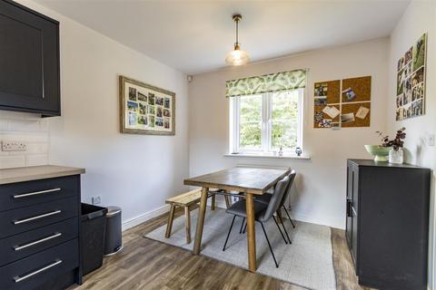 16 Southdown Close, Doe Lea, Chesterfield, S44 5NW