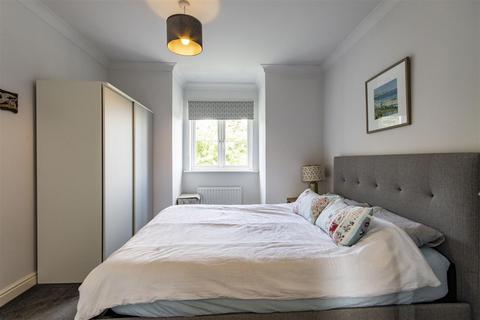 16 Southdown Close, Doe Lea, Chesterfield, S44 5NW