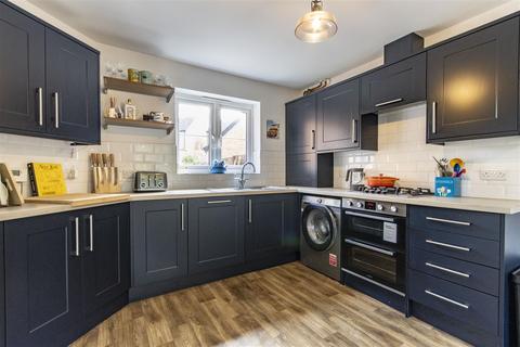 16 Southdown Close, Doe Lea, Chesterfield, S44 5NW