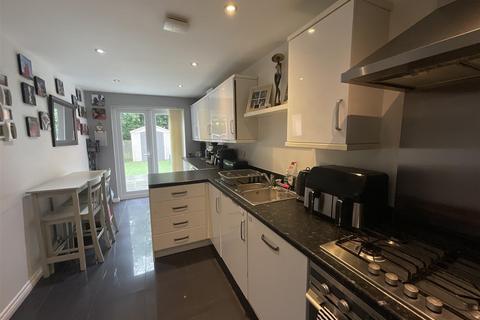 4 bedroom house for sale, Dol Y Dderwen, Ammanford