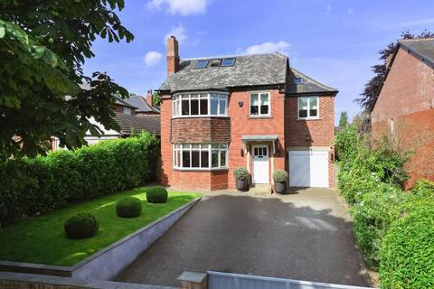 5 bedroom detached house for sale, The Avenue, Leeds LS8