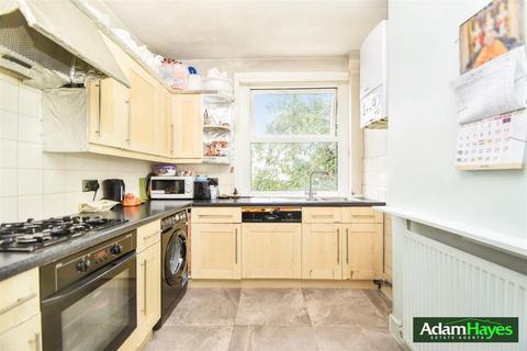 2 bedroom apartment for sale, Grange Avenue, London N12