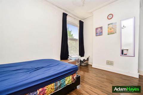 2 bedroom apartment for sale, Grange Avenue, London N12