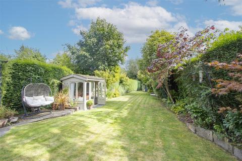 4 bedroom detached house for sale, Vincent Crescent, Brampton, Chesterfield