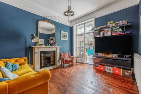 45 Warwick Road, London, W5 5PZ