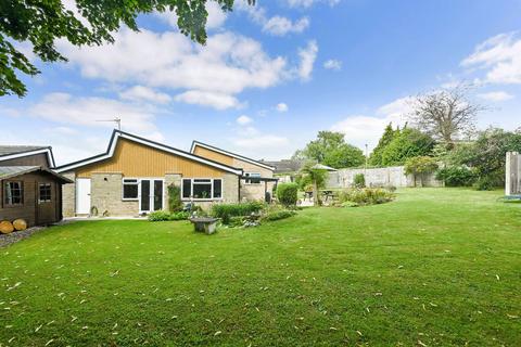 3 bedroom bungalow for sale, Dover Close, Alresford, SO24