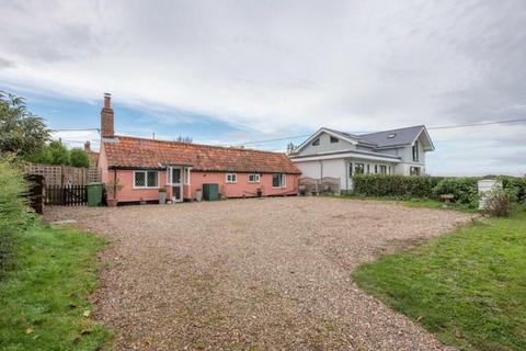 2 bedroom detached bungalow for sale, Low Road, Friston, Saxmundham, IP17