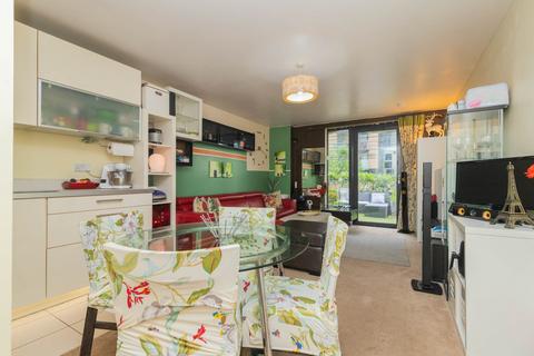 2 bedroom flat for sale, Meadowside Quay Walk, Glasgow, G11