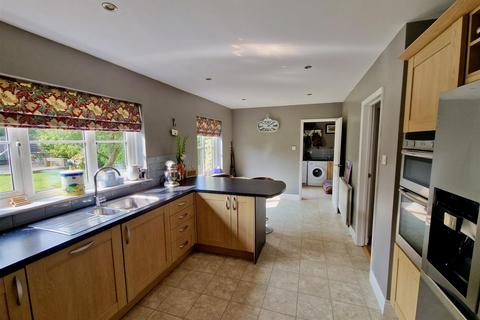 4 bedroom detached house for sale, Church Road, Battisford IP14