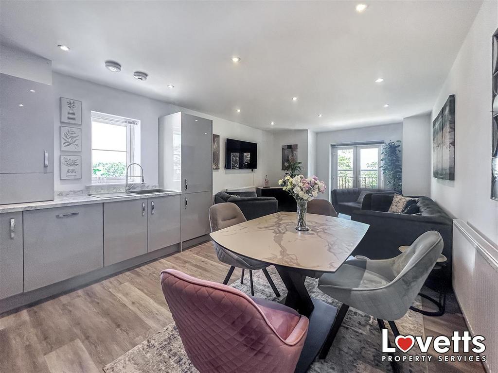 Kitchen/Dining Room