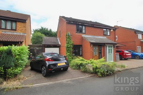 2 bedroom semi-detached house for sale, Willowdene, Cheshunt, Waltham Cross