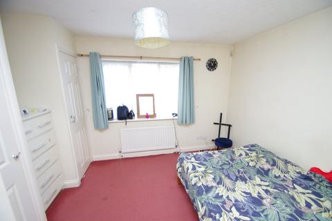 2 bedroom terraced house to rent, Norbury Avenue, WATFORD, WD24