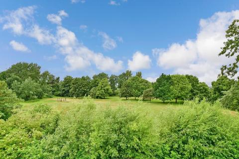 3 bedroom end of terrace house for sale, Waterside Lane, Gillingham, Kent