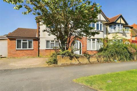 undefined, Milton Road, Earley, Reading
