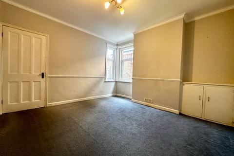 3 bedroom semi-detached house to rent, Wolseley Road, Hampshire SO15