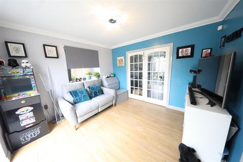 4 Marshall Way, Hedon, Hull, HU12 8GD
