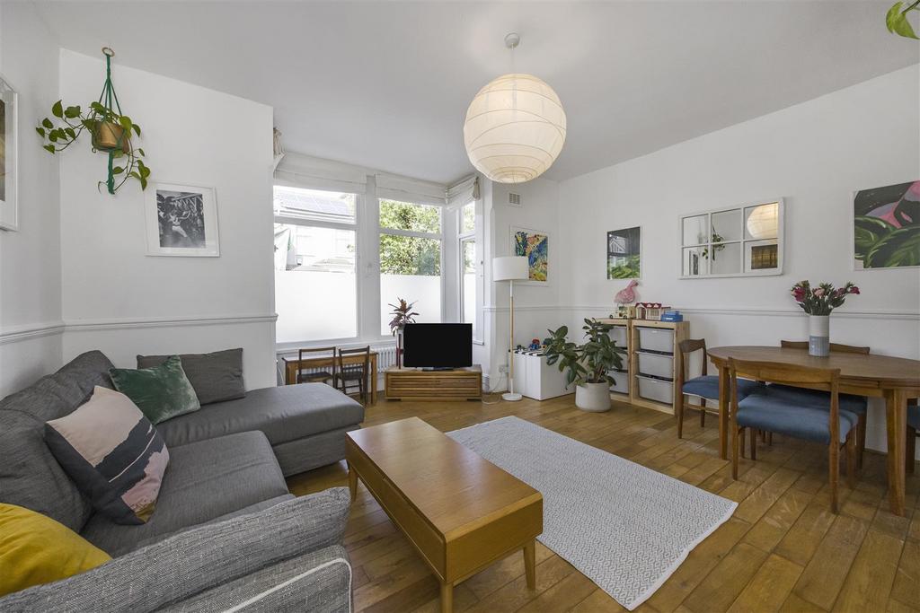 Flat 1, 102, Dawlish Road -006.jpg