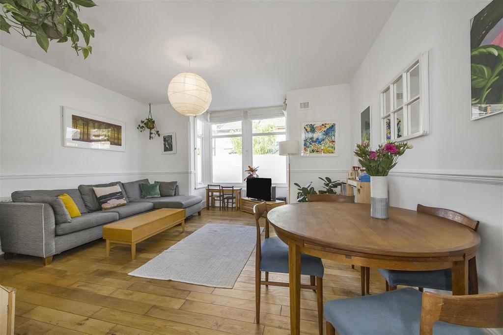 Flat 1, 102, Dawlish Road -011.jpg