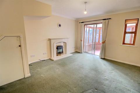 2 bedroom end of terrace house for sale, Larkspur Road, Worcester