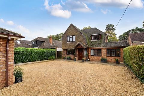 4 bedroom detached house for sale, Ambleside Road, Surrey GU18