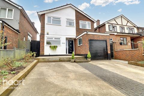 3 bedroom detached house for sale, Sutherland Avenue, Biggin Hill