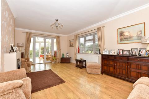 2 bedroom detached bungalow for sale, Kings Avenue, Broadstairs, Kent