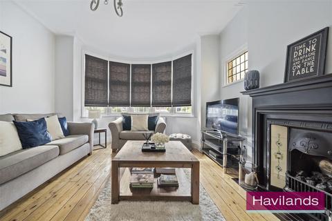 4 bedroom semi-detached house for sale, Hoppers Road, London