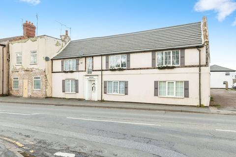 4 bedroom semi-detached house for sale, The Square, Knottingley WF11