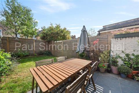 102 Morley Avenue, London, N22 6NG