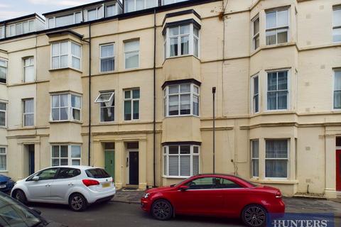 2 bedroom flat for sale, Melville Terrace, Filey