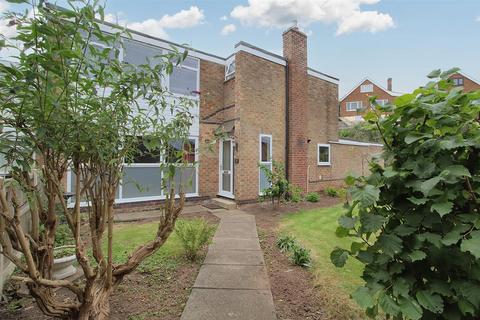 3 bedroom end of terrace house for sale, Welbeck Gardens, Woodthorpe, Nottingham