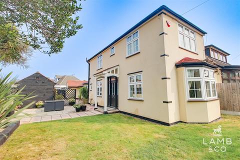 2 Avondale Road, Clacton-on-sea, CO15 6ER