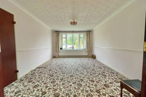 3 bedroom detached bungalow for sale, Ravenhill Drive, March