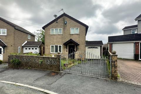 3 bedroom detached house for sale, Dythel Park, Pen-Y-Mynydd, Llanelli