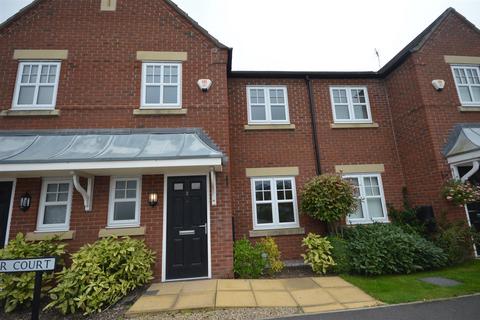 3 bedroom mews to rent, Charter Court, Winsford