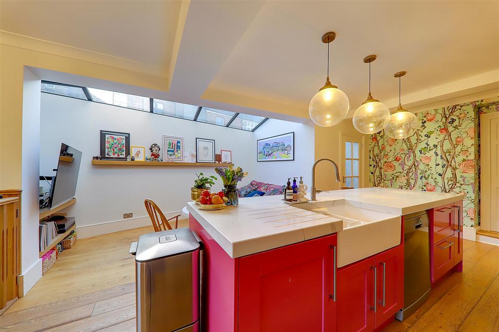 25ft Open Plan Kitchen/Breakfast Room