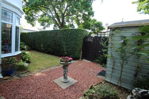 26 Hillcrest, Whitley Bay, NE25 9AF