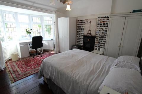 26 Hillcrest, Whitley Bay, NE25 9AF