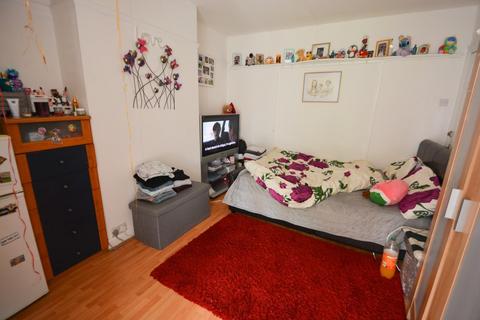 3 bedroom terraced house for sale, Abercorn Crescent, Harrow, HA2 0PU