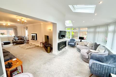 The Pines Aynsleys Drive, Blythe Bridge, Stoke-on-trent, ST11 9HJ