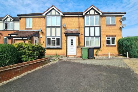 1 bedroom maisonette to rent, Rochester Close, Weavers Green